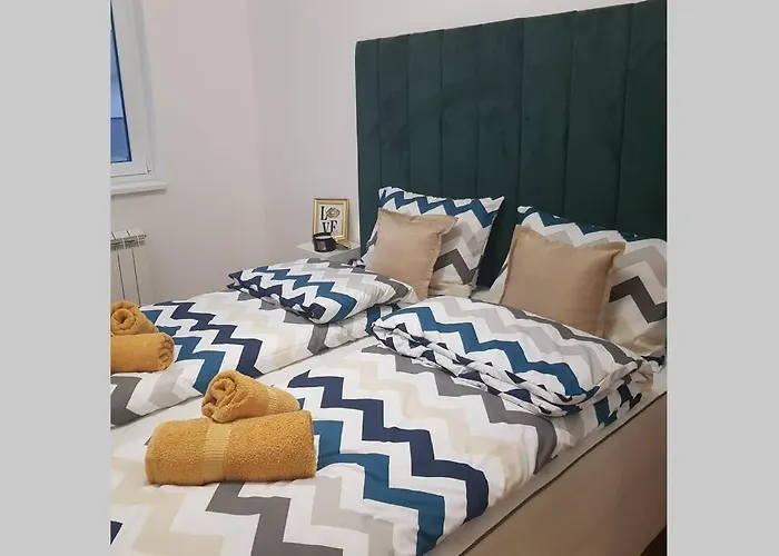 Snp Center Lux Apartamento Novi Sad